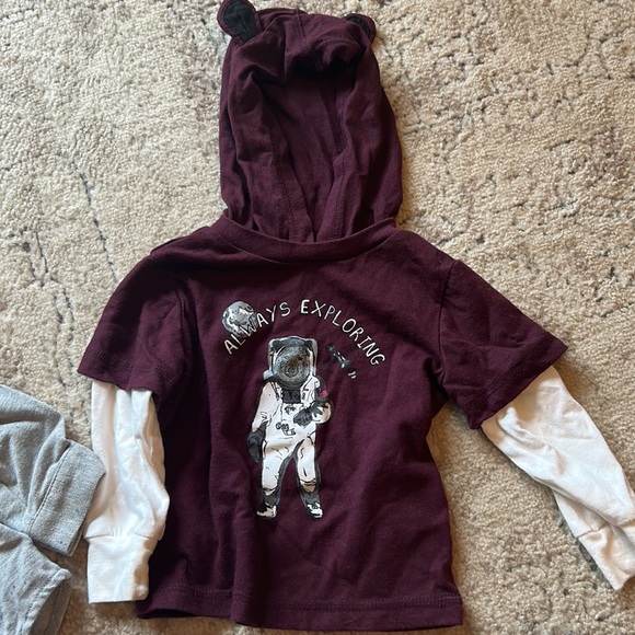 Boys bundle of 5 long sleeve 12 months tops - Picture 8 of 12